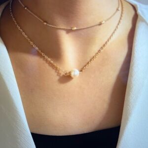 Fashion Jewelry, Artificial Pearl Women’s Choker, Necklace, Gold Tone.